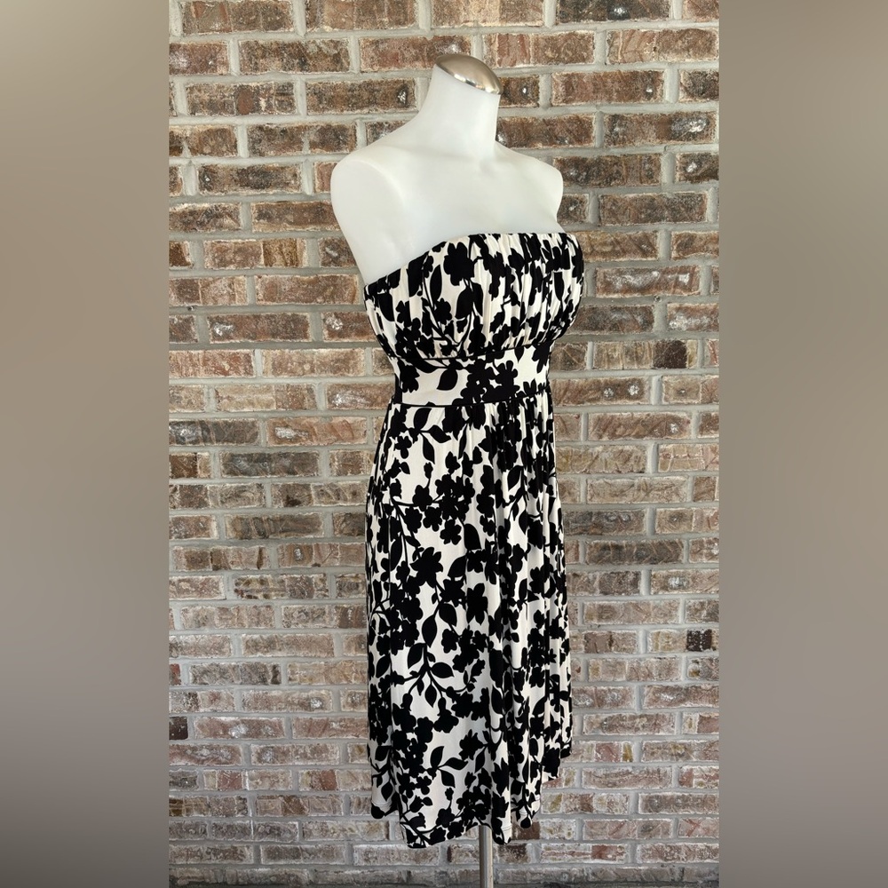 Shoshanna Floral Black White Strapless Formal Dress Size 4